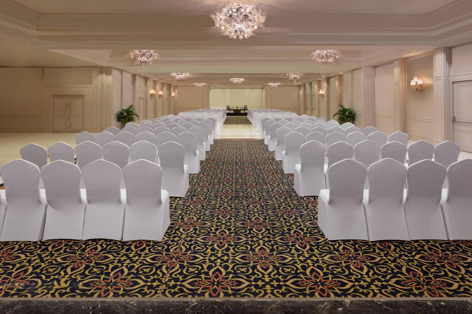 Surat Marriott Hotel מראה חיצוני תמונה