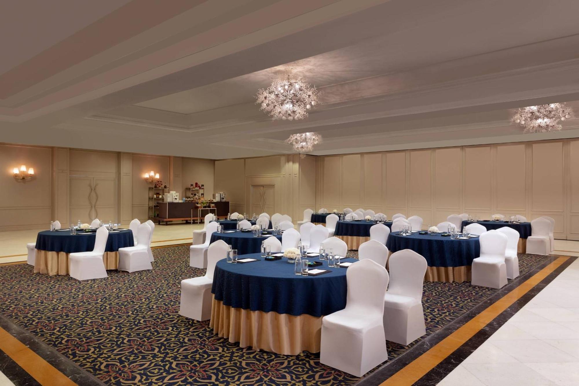 Surat Marriott Hotel מראה חיצוני תמונה