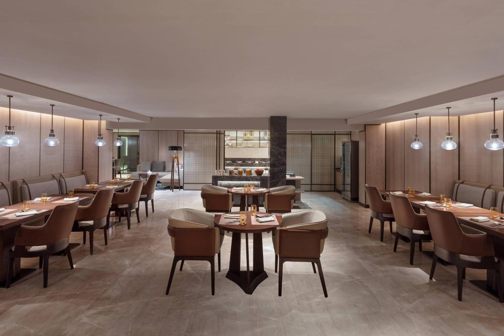 Surat Marriott Hotel מראה חיצוני תמונה