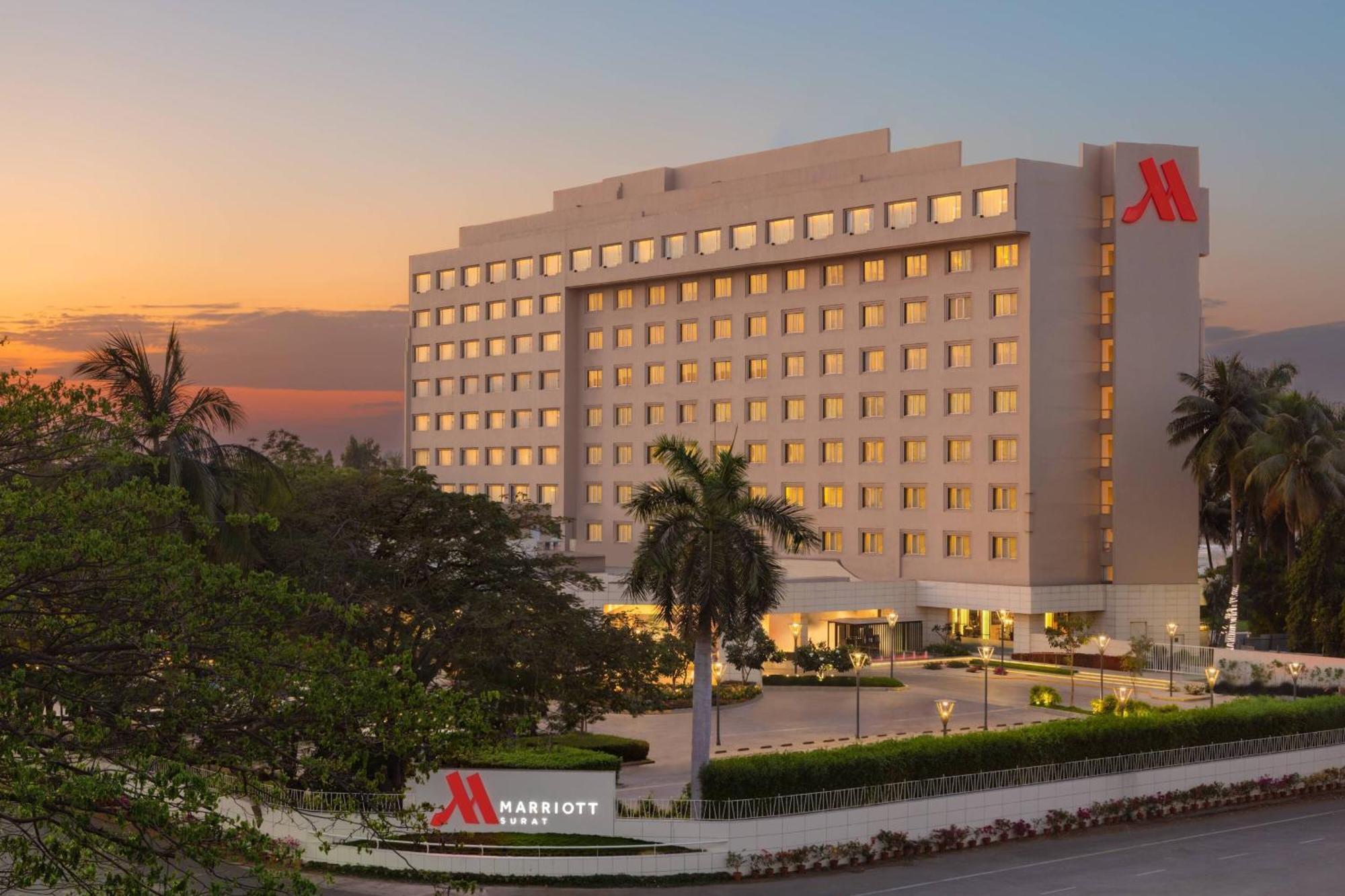 Surat Marriott Hotel מראה חיצוני תמונה