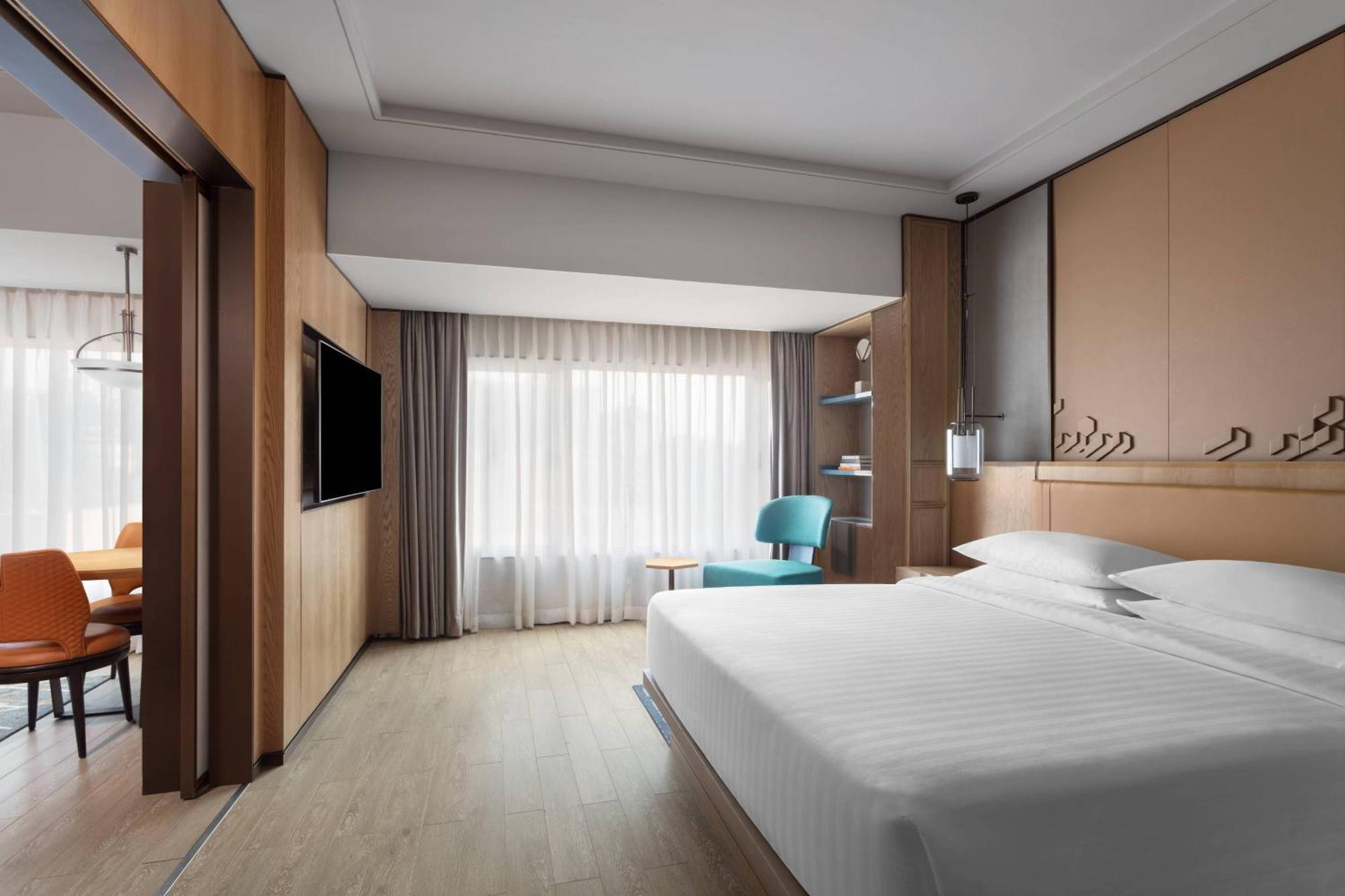 Surat Marriott Hotel מראה חיצוני תמונה